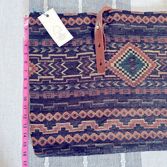 TSD Aztec Woven Bohemian Patterned Crossbody Shoulder Bag - Picture 5 of 11